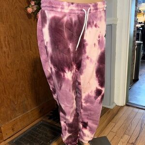 No Comment NY-LA Tie-Dye Sweatpants L Magents Rose Graphic